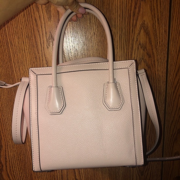 Michael Kors Purse - Picture 2 of 4